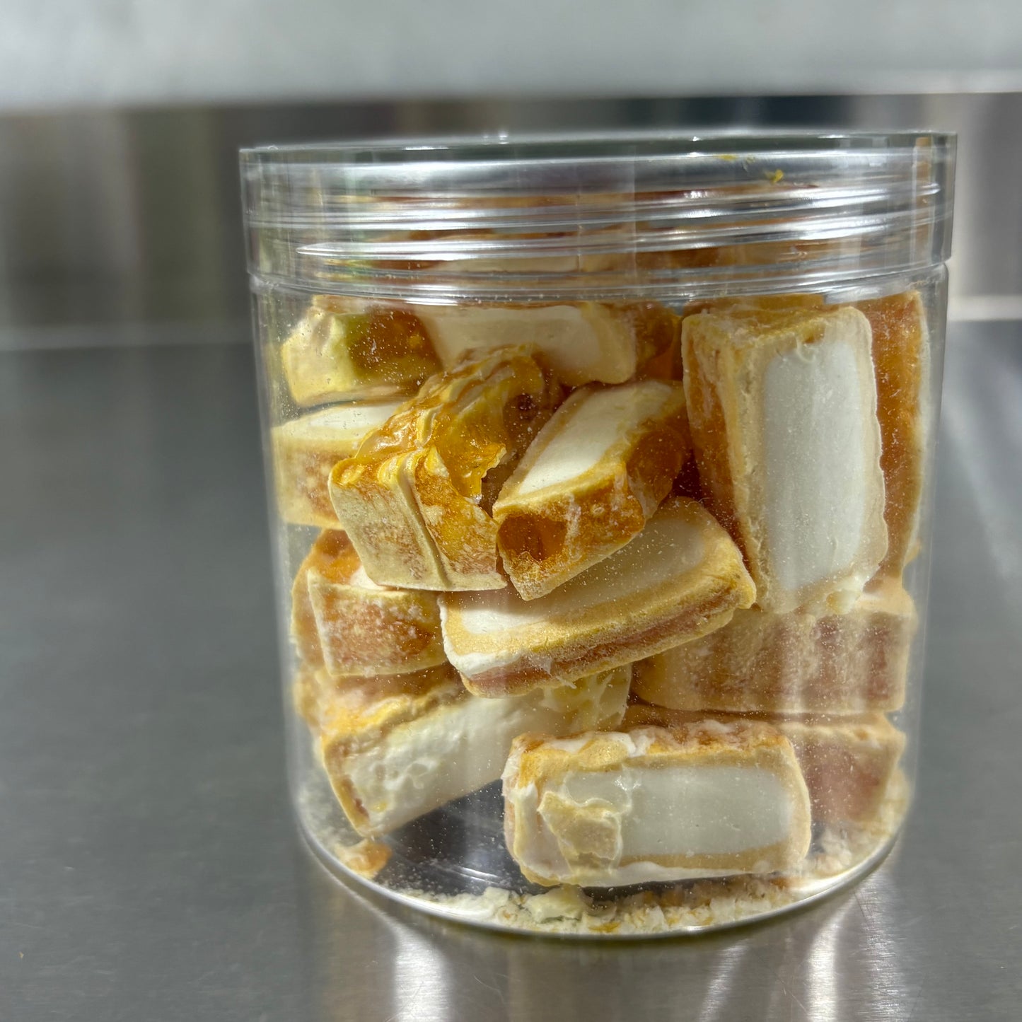 FREEZE DRIED MANGO ICE-CREAM - CRISPY PLUS SWEETS