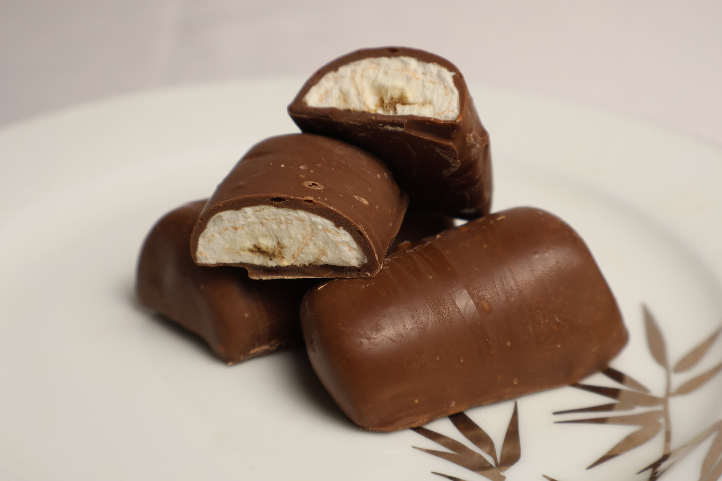 موز مجفف بالتجميد مع شوكولاتة - مقرمش بالإضافة إلى الحلويات